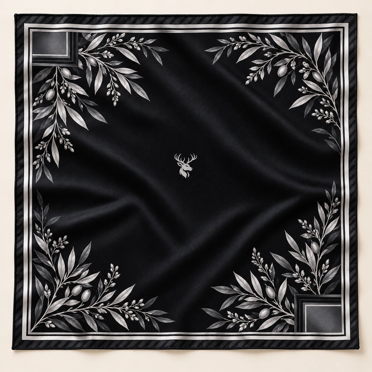 Silverleaf Scarf 90, Front view