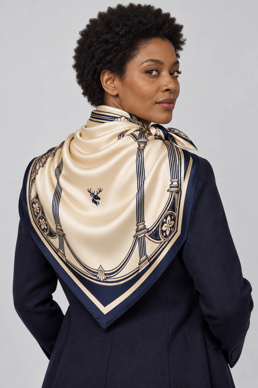 Gallery Columns Scarf 90, On-model back view